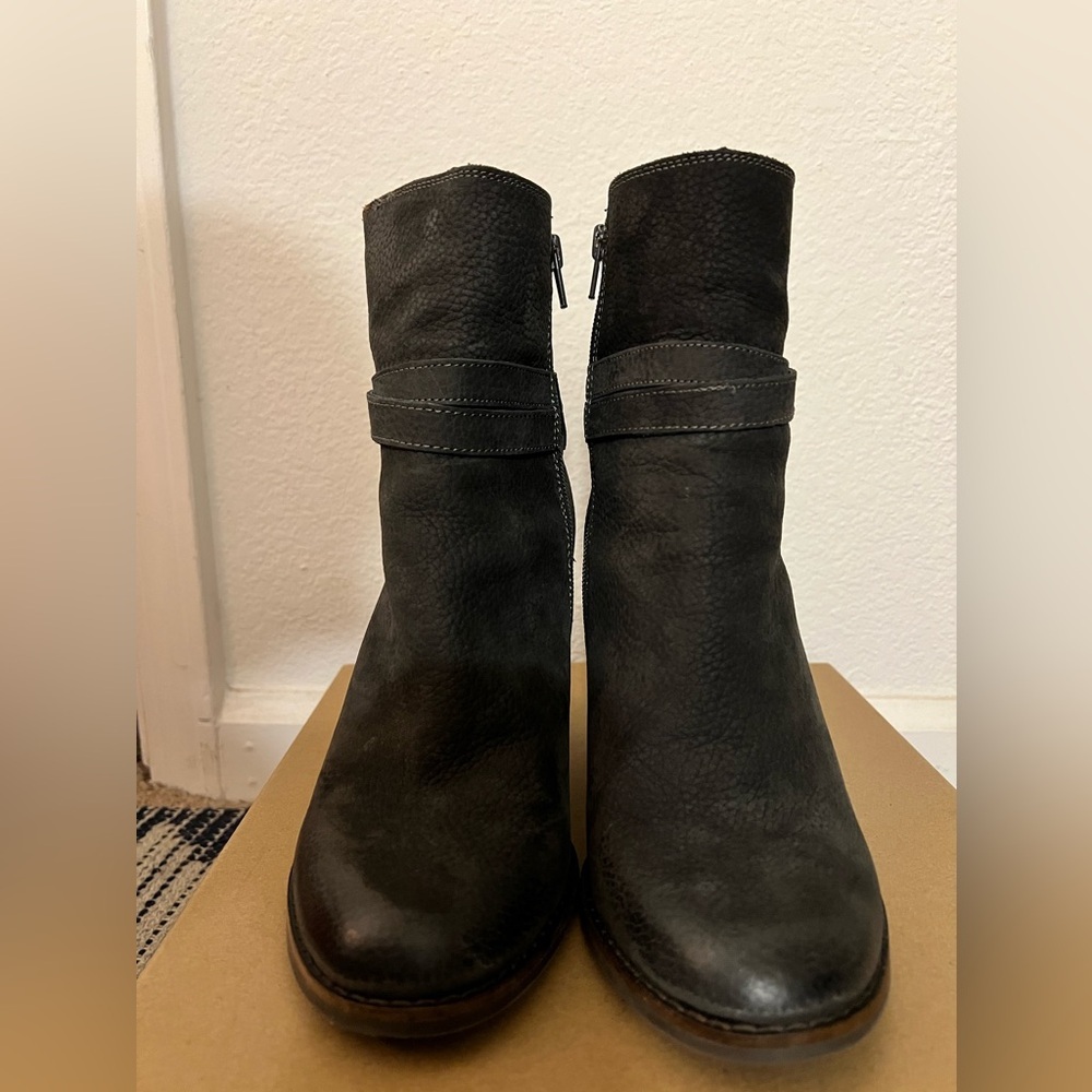 Lucky Brand Latonya Heeled Bootie - Picture 9 of 14